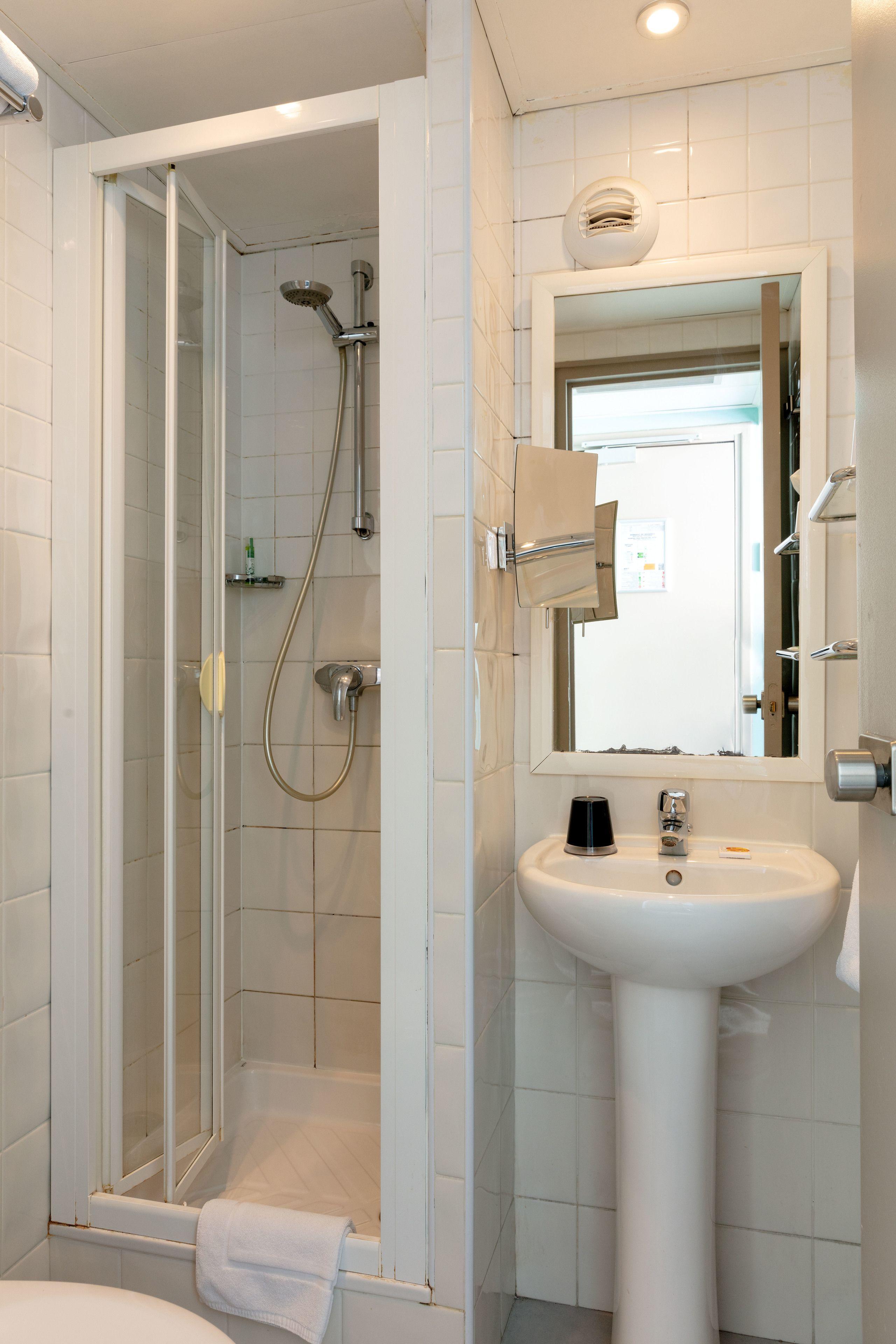 Hotel Des Nations Saint Germain 3*