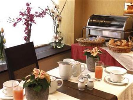 Des Nations Saint Germain Hotel 3*